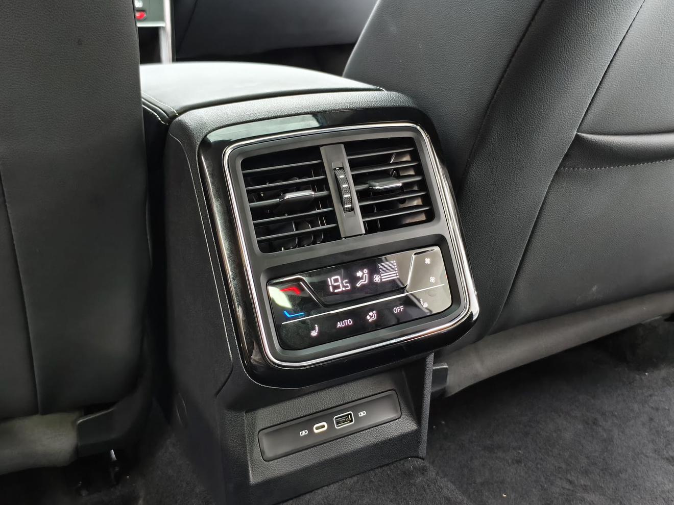 Volkswagen Passat 2022 280TSI Business