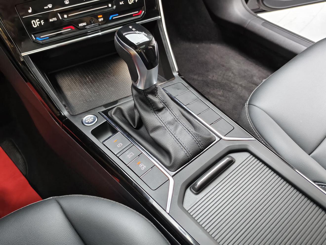 Volkswagen Passat 2022 280TSI Business