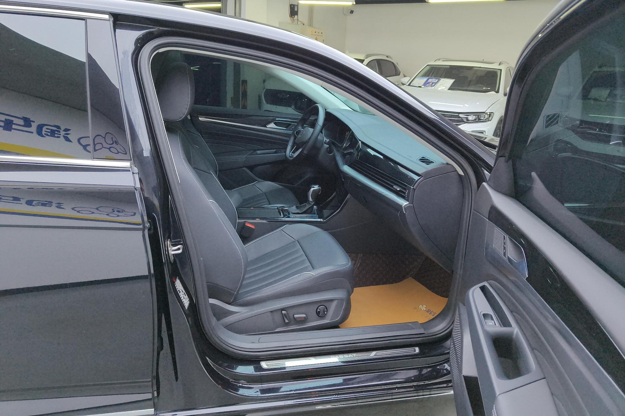 Volkswagen Passat 2023 Facelift 330TSI Star Elite
