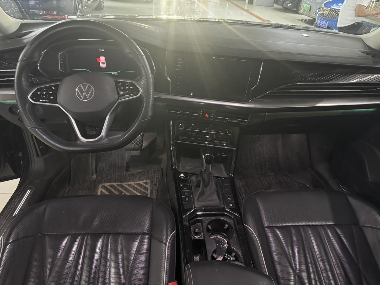 Volkswagen Passat 2023 Facelift 380TSI Luxury