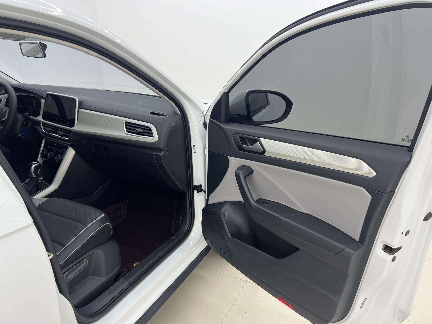 Volkswagen T-Roc 2023 280TSI DSG