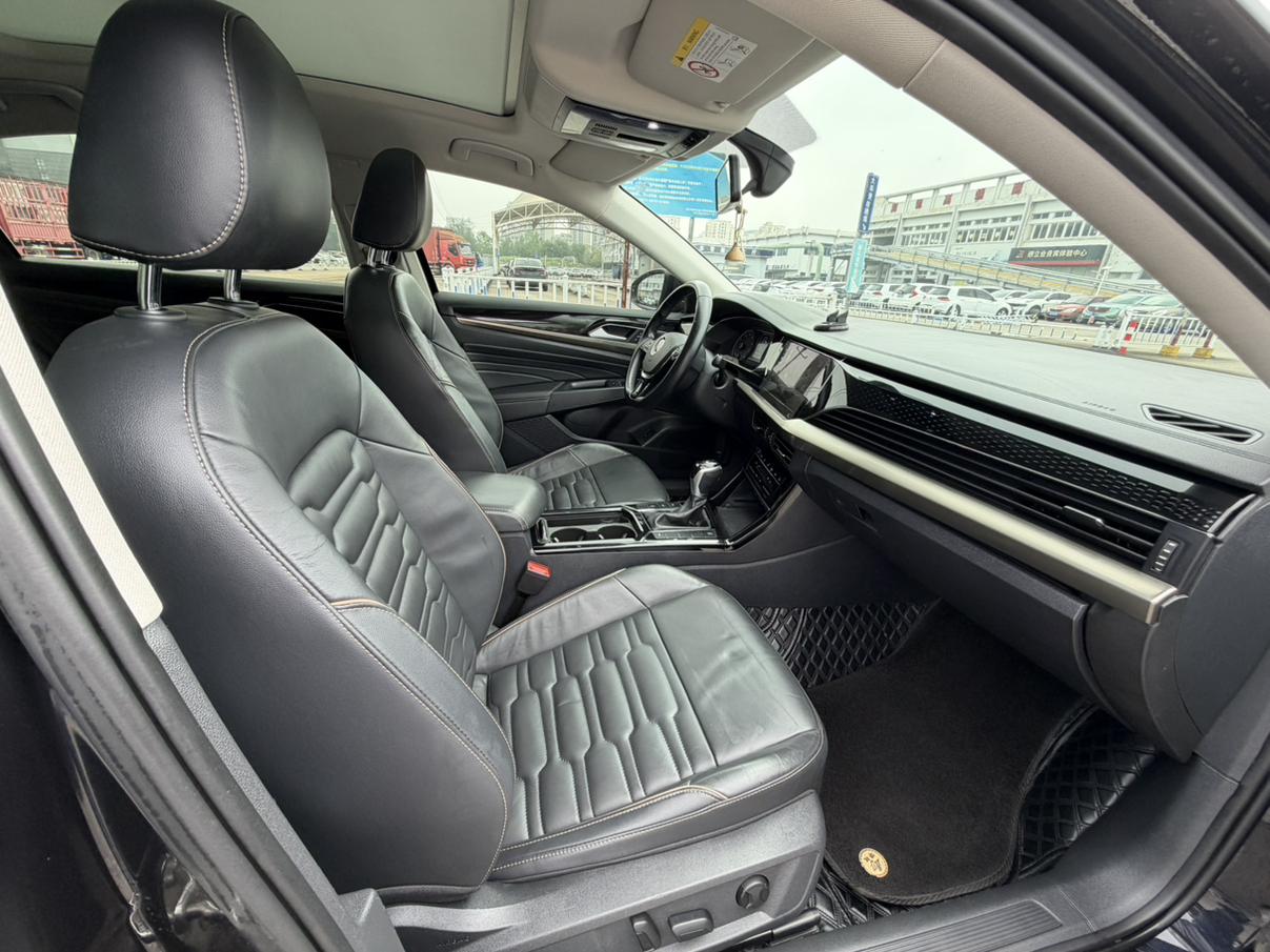 Volkswagen Passat 2021 330TSI Elite