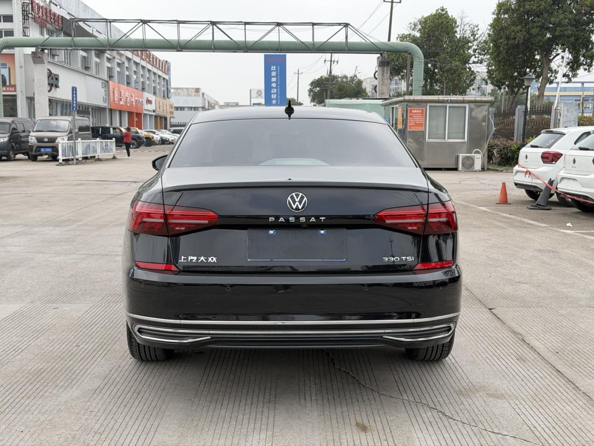 Volkswagen Passat 2021 330TSI Elite