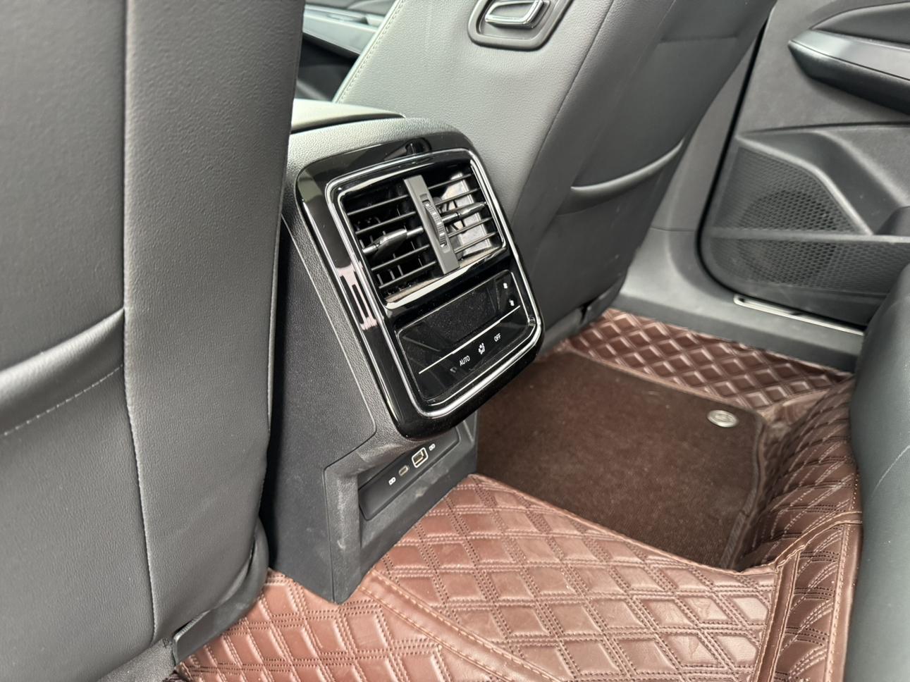 Volkswagen Passat 2023 Facelift 330TSI Luxury