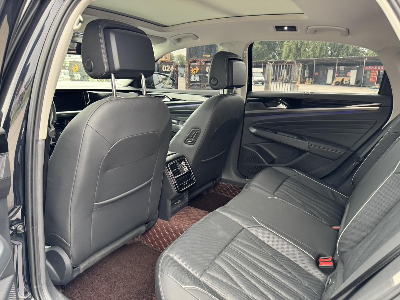 Volkswagen Passat 2023 Facelift 330TSI Luxury