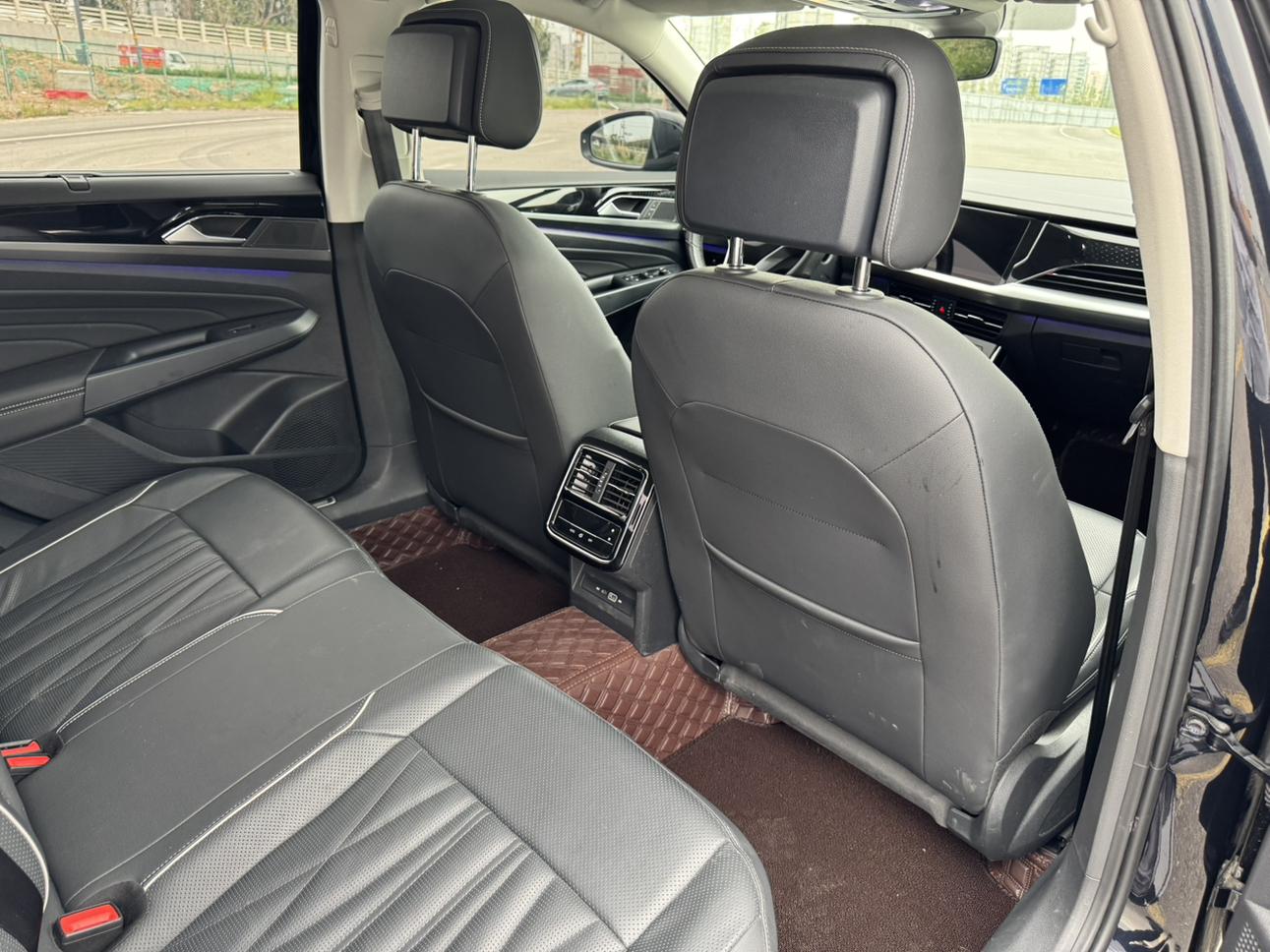 Volkswagen Passat 2023 Facelift 330TSI Luxury