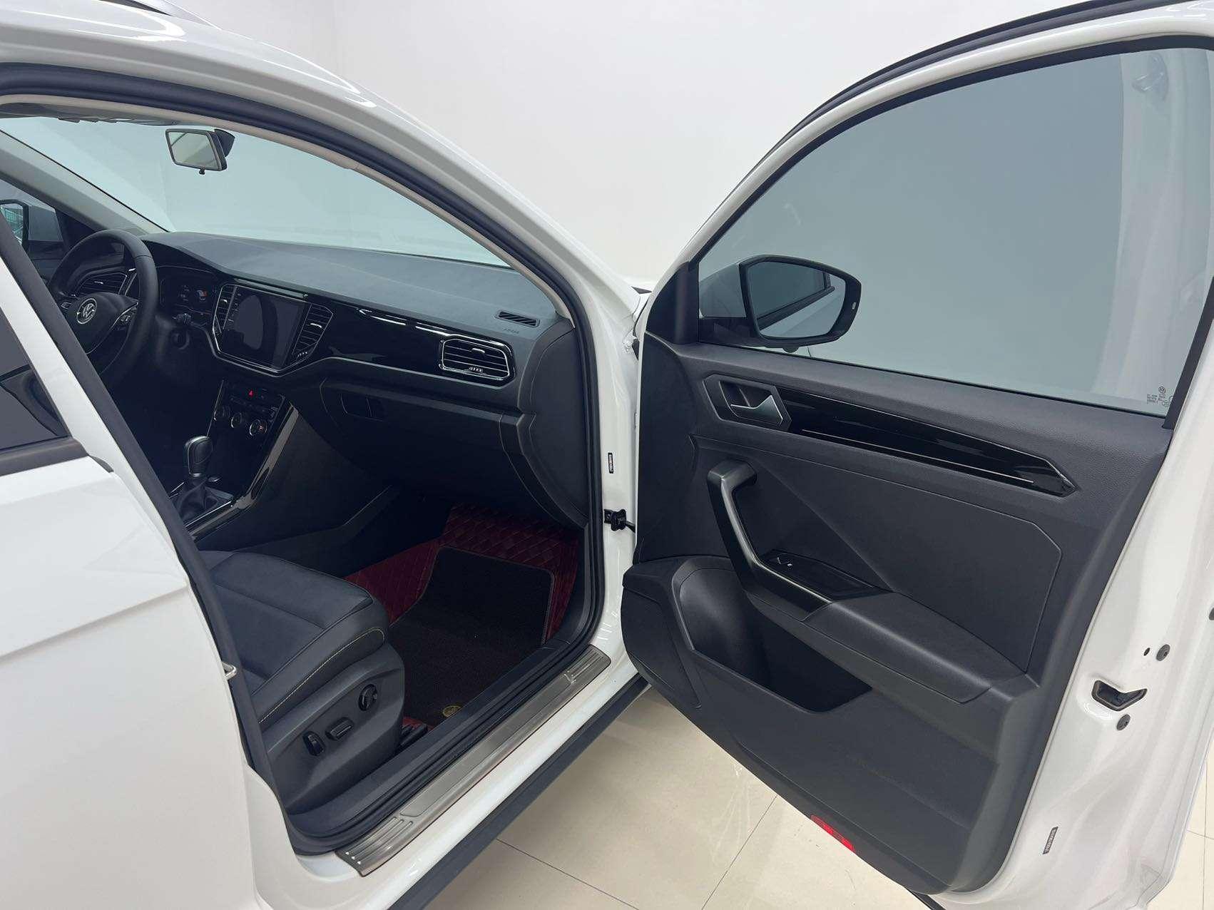Volkswagen T-Roc 2022 280TSI DSG 2WD PLUS