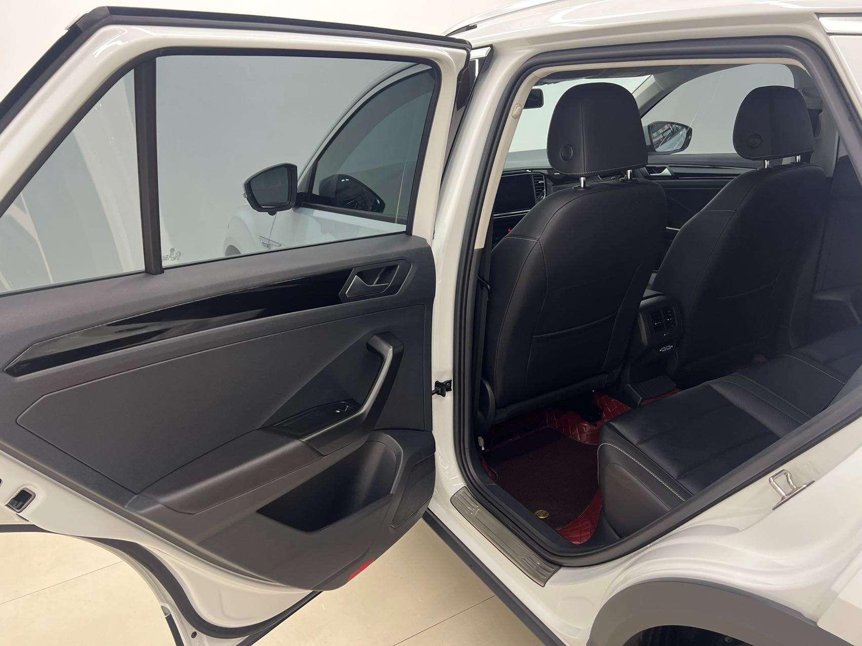 Volkswagen T-Roc 2022 280TSI DSG 2WD PLUS