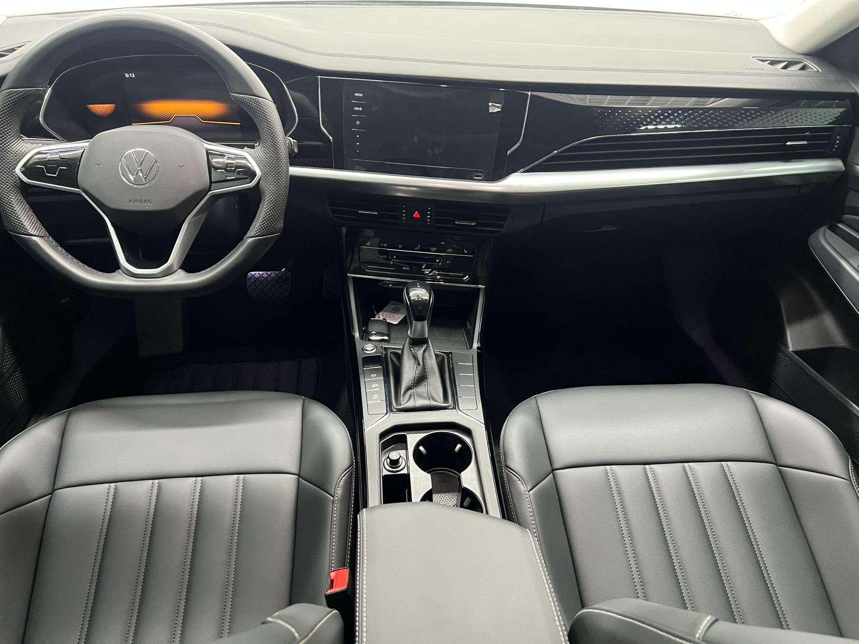 Volkswagen Passat 2023 Facelift 280TSI Business