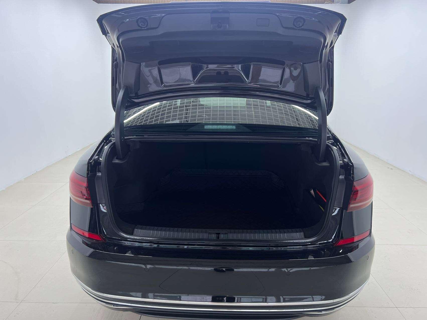 Volkswagen Passat 2023 Facelift 280TSI Business