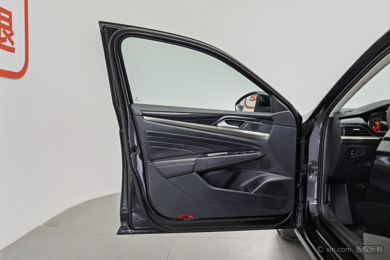 Volkswagen Passat 2019 280TSI Business China VI