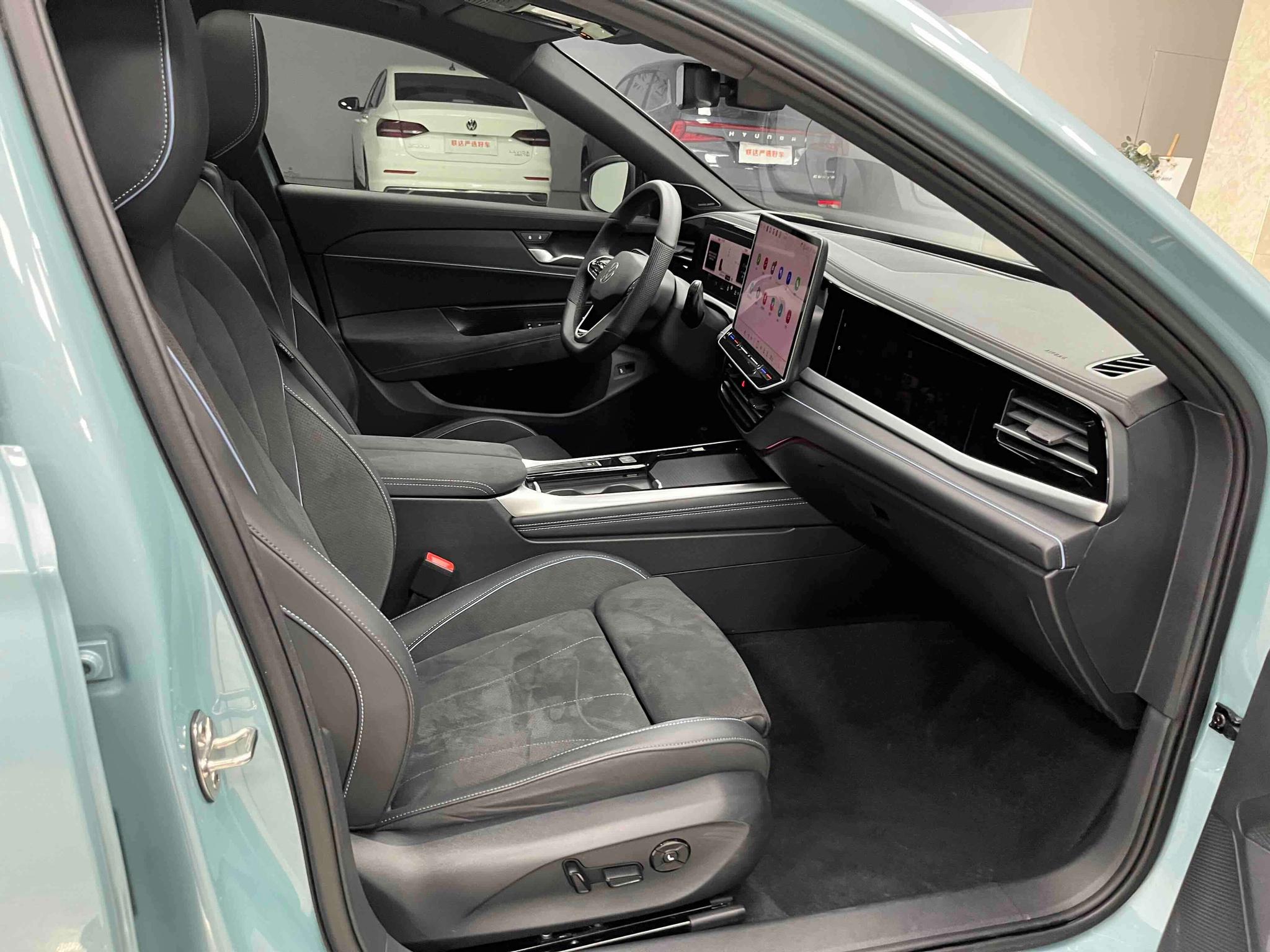 Volkswagen Passat 2025 Pro 380TSI Star Premium