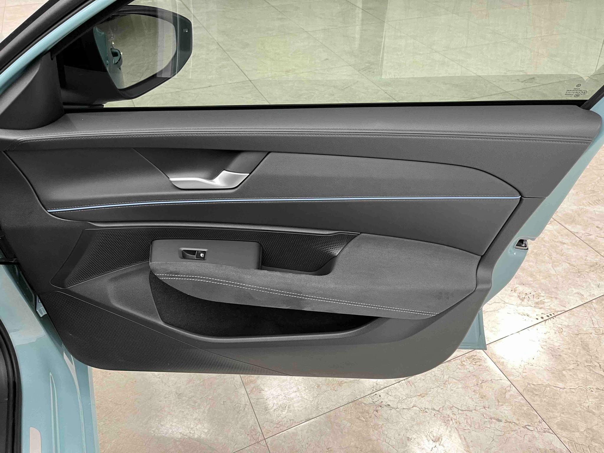 Volkswagen Passat 2025 Pro 380TSI Star Premium