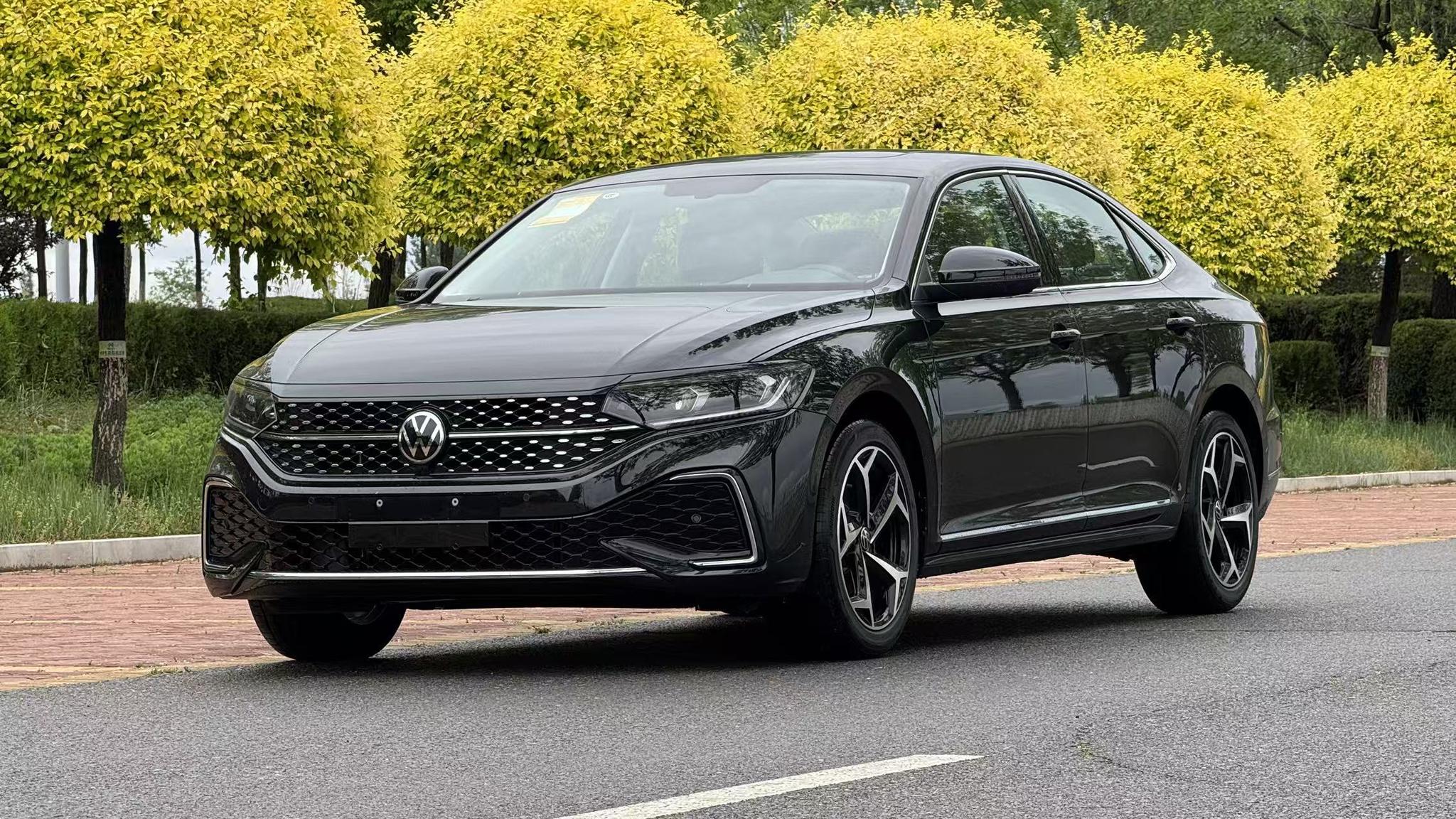Volkswagen Passat 2026 330TSI Star Elite