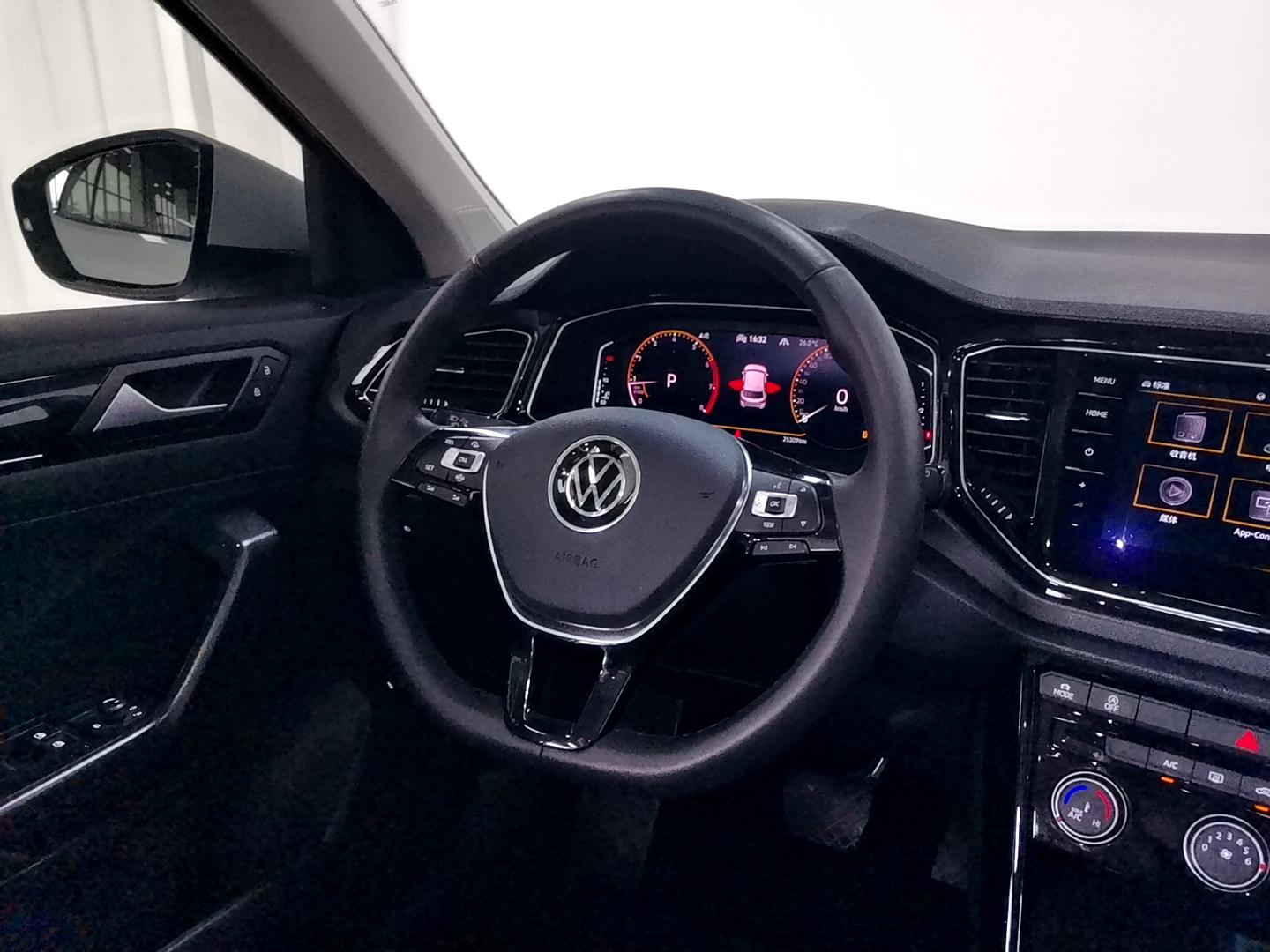 Volkswagen T-Roc 2021 280TSI DSG 2WD Comfort Smart Connected