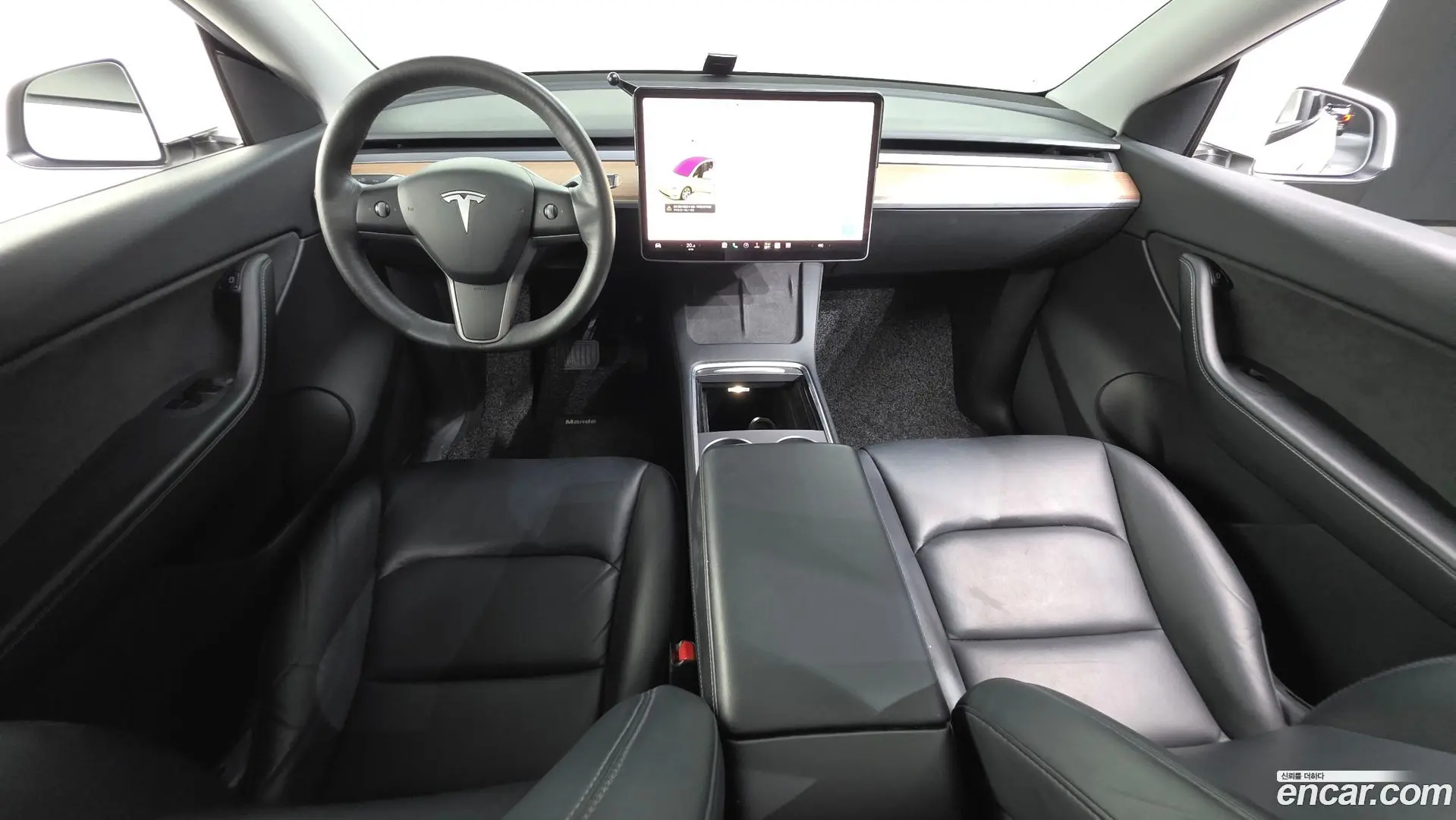Tesla Model Y Standard Range RWD