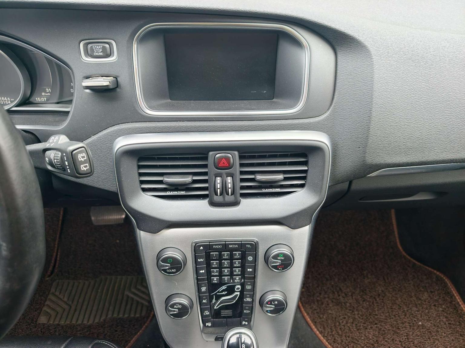 Volvo V40 2017 T3 Zhiya Edition