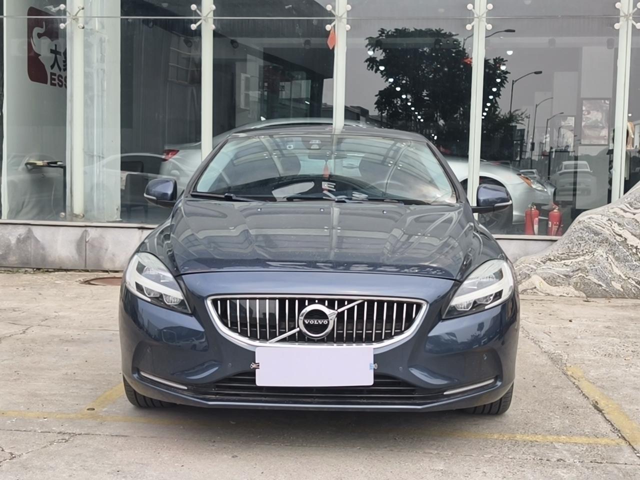 Volvo V40 2017 T3 Zhiya Edition