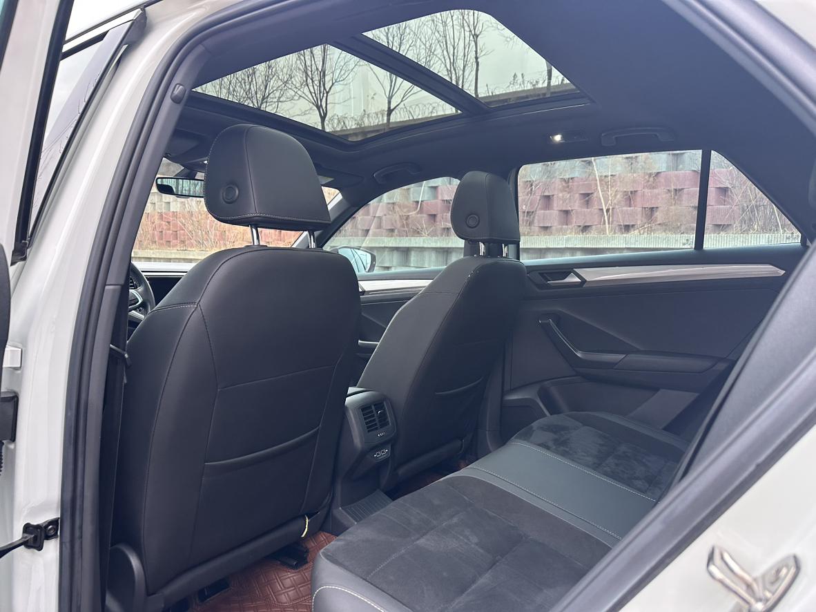 Volkswagen T-Roc 2022 280TSI DSG 2WD R-Line Pro PLUS