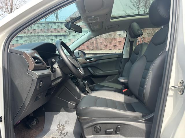 Volkswagen Tharu 2022 280TSI 2WD Luxury