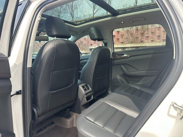 Volkswagen Tharu 2022 280TSI 2WD Luxury