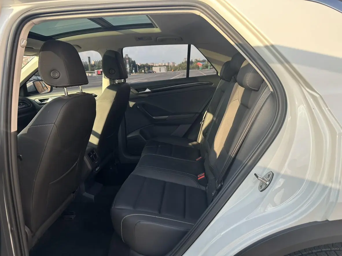 Volkswagen T-Roc 2022 280TSI DSG 2WD PLUS