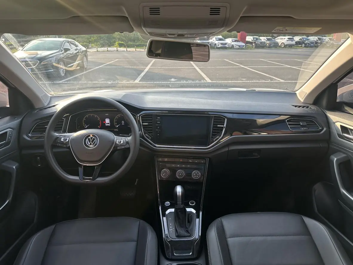 Volkswagen T-Roc 2022 280TSI DSG 2WD PLUS