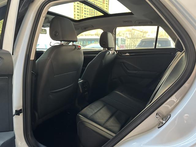 Volkswagen T-Roc 2022 280TSI DSG 2WD Shu PLUS