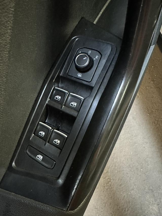 Volkswagen T-Roc 2022 280TSI DSG 2WD Shu PLUS