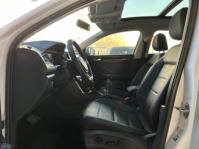 Volkswagen T-Roc 2022 280TSI DSG 2WD Shu PLUS