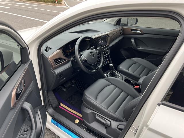Volkswagen Tharu 2022 280TSI 2WD Comfort