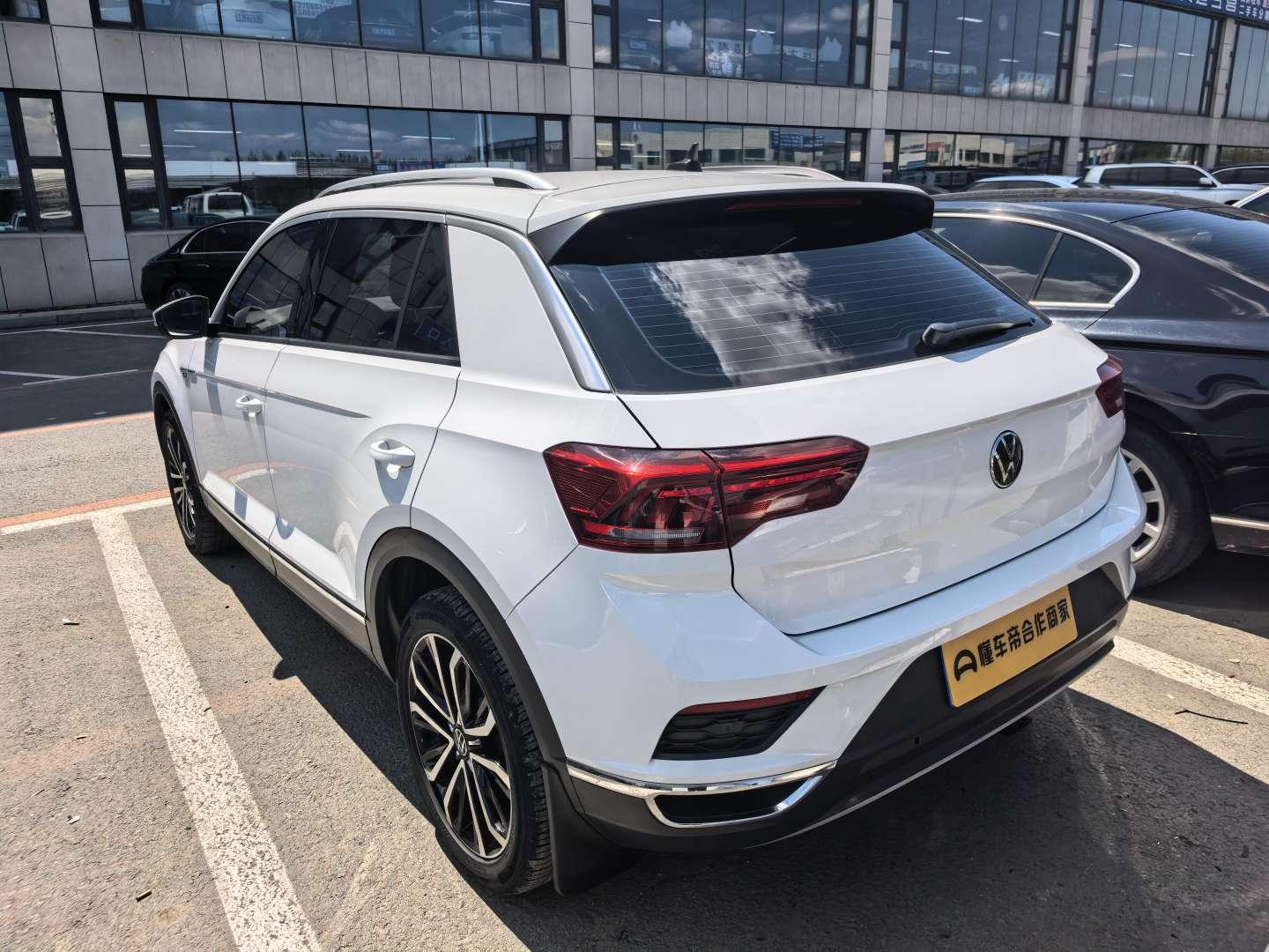 Volkswagen T-Roc 2022 280TSI DSG 2WD PLUS