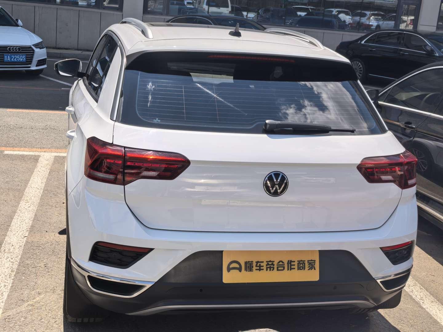 Volkswagen T-Roc 2022 280TSI DSG 2WD PLUS