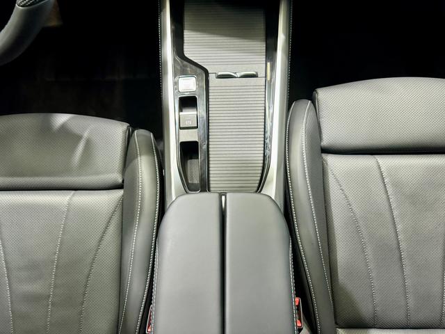 Volkswagen Passat 2025 Pro 380TSI Dragon Shine