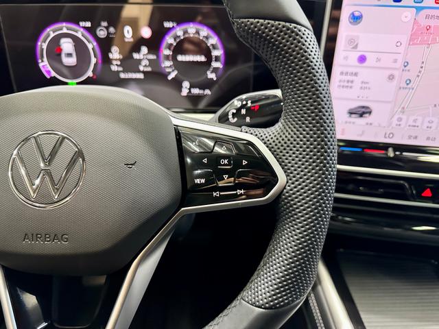 Volkswagen Passat 2025 Pro 380TSI Dragon Shine
