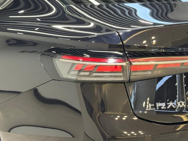 Volkswagen Passat 2025 Pro 380TSI Dragon Shine