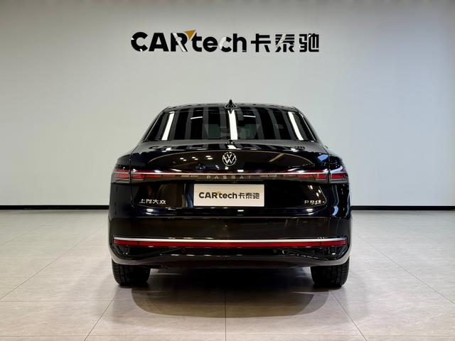 Volkswagen Passat 2025 Pro 380TSI Dragon Shine