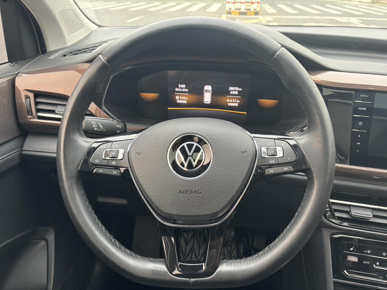 Volkswagen Tharu 2022 280TSI 2WD Luxury