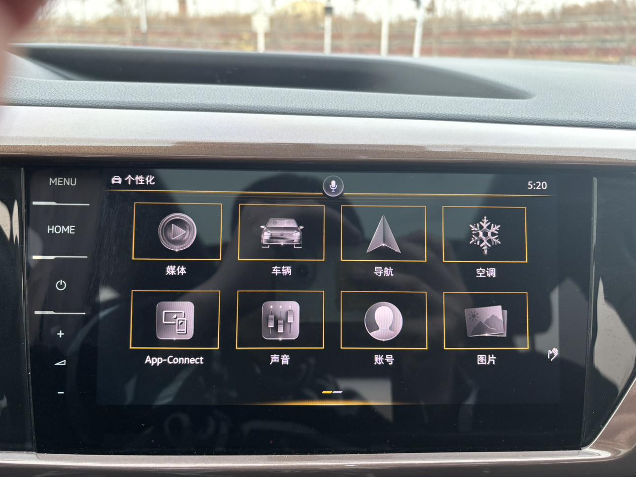 Volkswagen Tharu 2022 280TSI 2WD Luxury