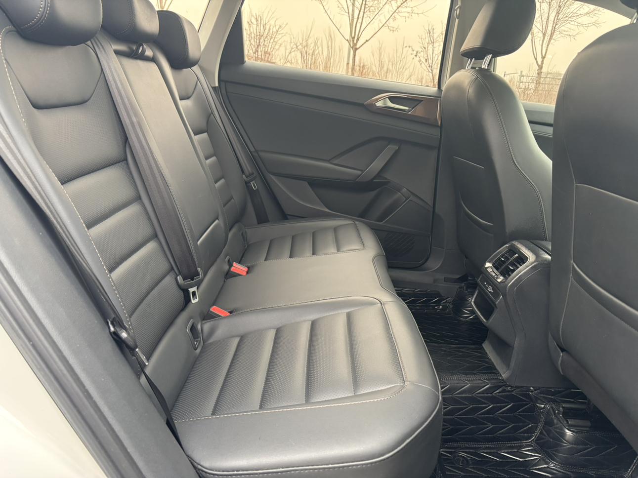 Volkswagen Tharu 2022 280TSI 2WD Luxury