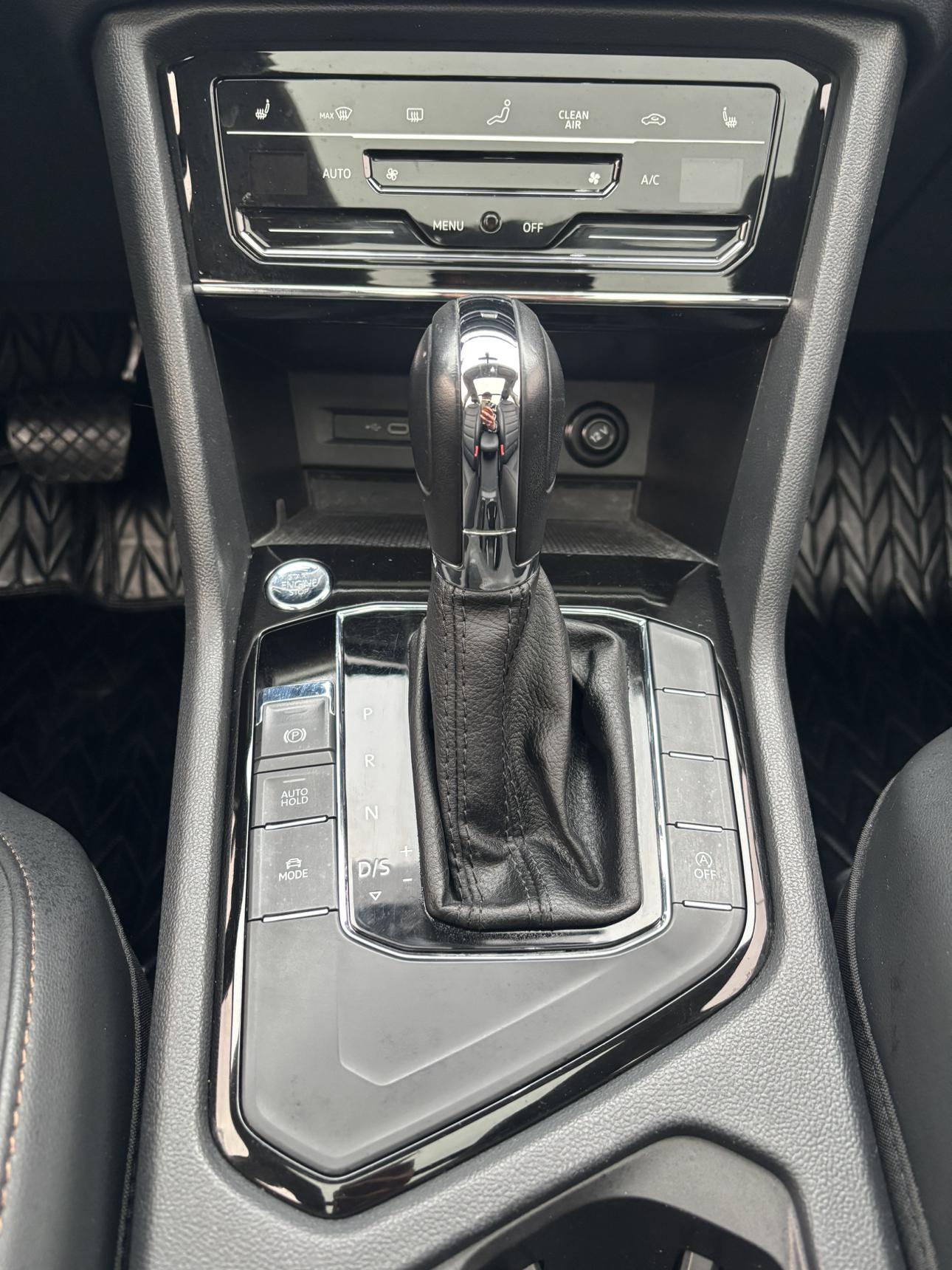 Volkswagen Tharu 2022 280TSI 2WD Luxury