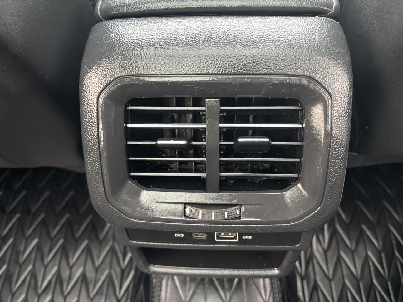 Volkswagen Tharu 2022 280TSI 2WD Luxury