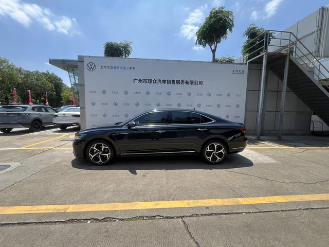 Volkswagen Passat 2024 380TSI Star Sky Luxury