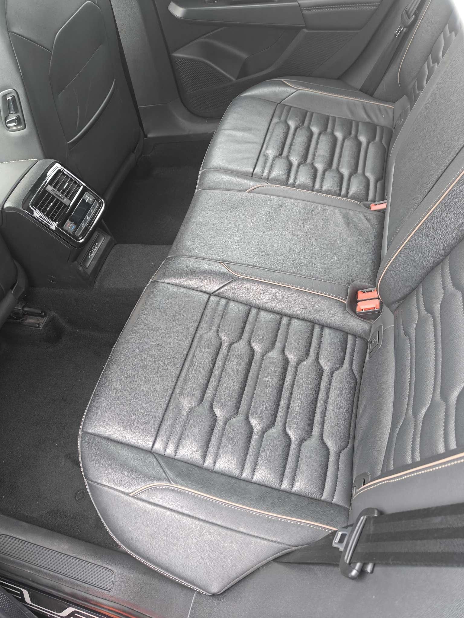 Volkswagen Passat 2019 330TSI Elite China VI