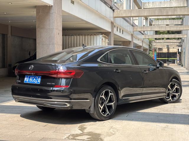 Volkswagen Passat 2024 330TSI Star Sky Elite