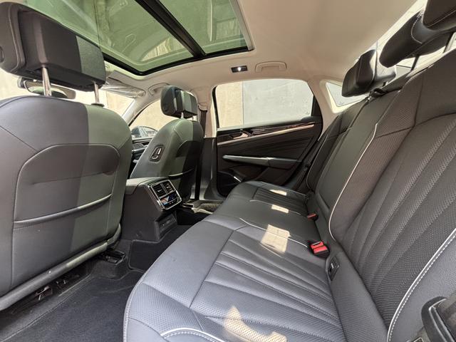 Volkswagen Passat 2024 330TSI Star Sky Elite
