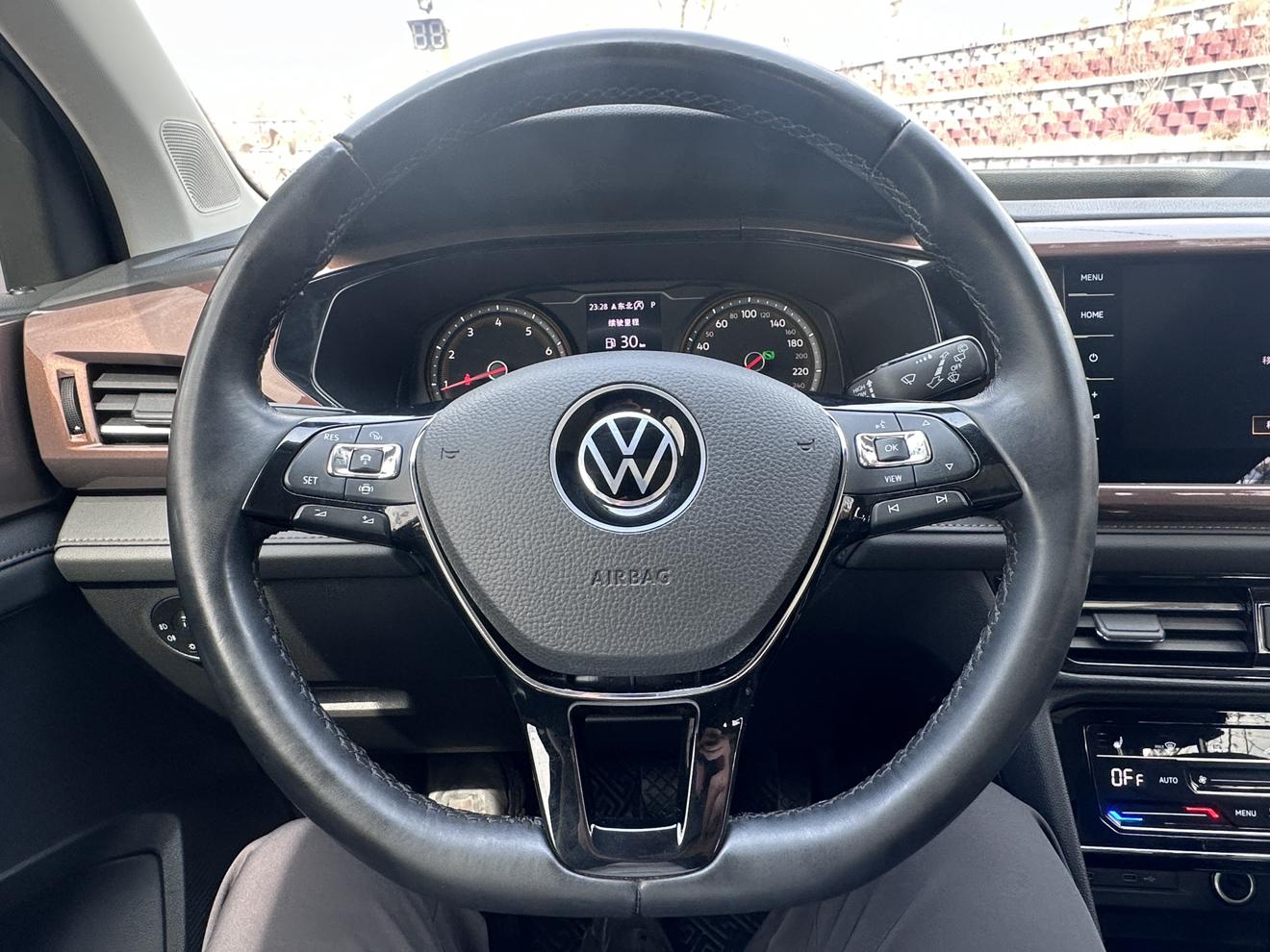 Volkswagen Tharu 2021 280TSI 2WD Luxury PLUS
