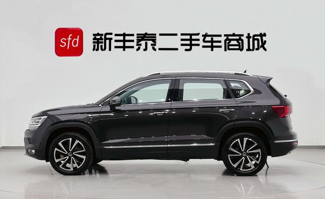 Volkswagen Tharu 2022 330TSI 4WD Flagship