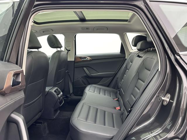 Volkswagen Tharu 2022 330TSI 4WD Flagship