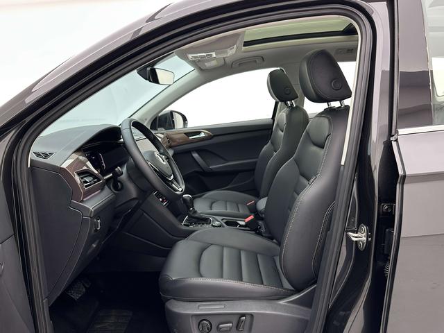 Volkswagen Tharu 2022 330TSI 4WD Flagship